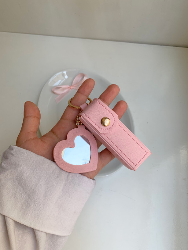 چارم رژلب آینه دار دخترانه