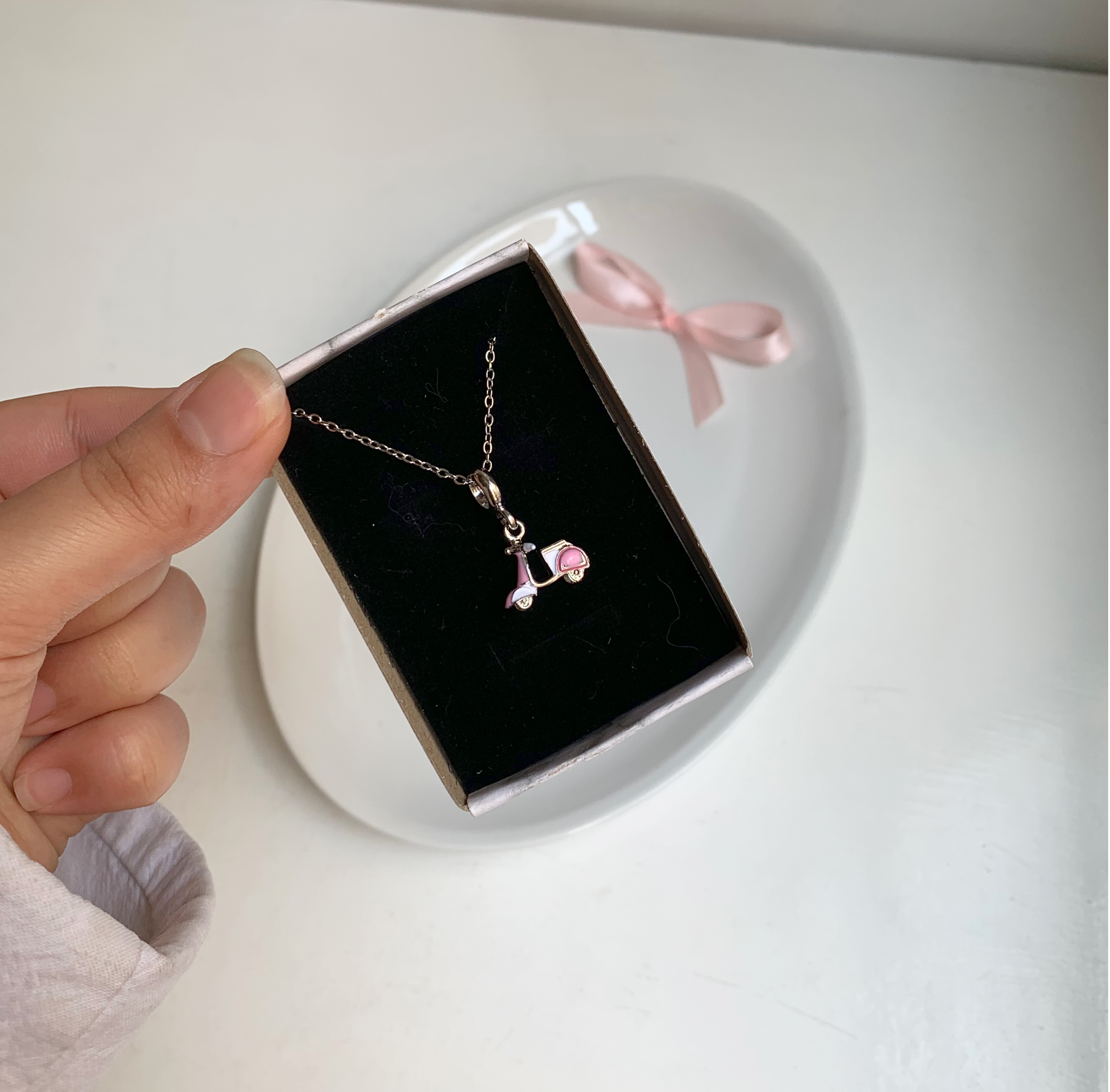 گردنبند چارم موتور دخترانه
